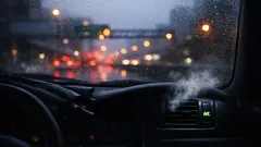 車のA/Cボタンは冷房だけじゃない、除湿と曇り取りで失敗しない使い方