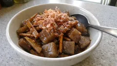 新ごぼう×こんにゃくであと一品：おかか煮は「下ゆで→炒め煮」で味しみ良く